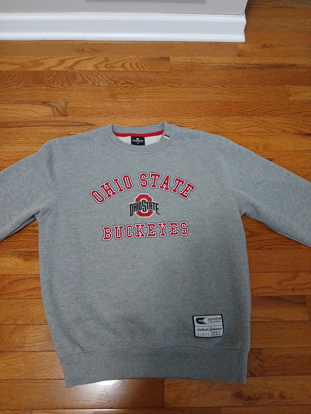 Colosseum Gray Ohio State Buckeyes Pullover Sweatshirt with Red Accents